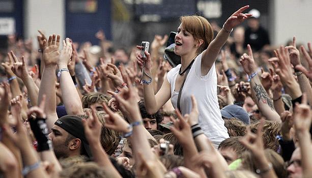 ドイツ ニュルブルクリングで世界最大のロック音楽祭 ロック アム リング Rock Am Ring 開催 ヨーロッパ旅行情報 Euro Tour