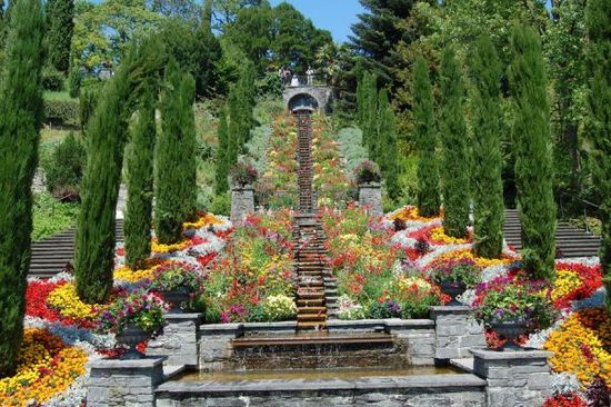 Blumenbruecke-auf-Insel-Mainau