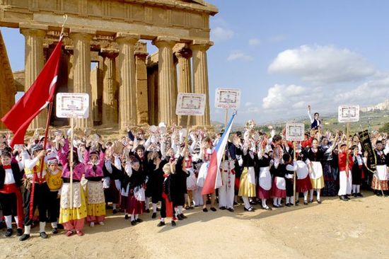 Festival_Internazionale_del_Folklore