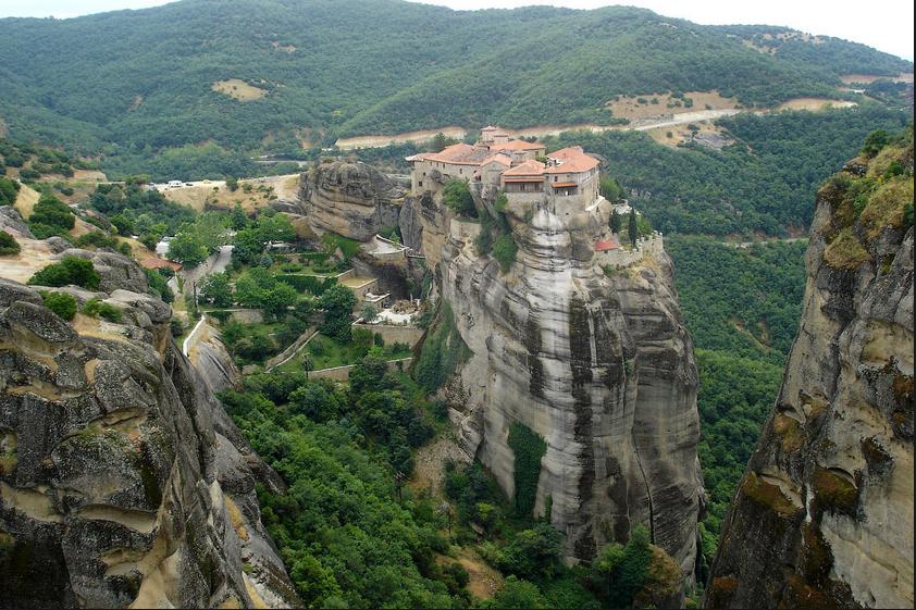 世界遺産 ギリシャ メテオラ 奇岩の上で暮らす修道僧 ヨーロッパ旅行情報 Euro Tour