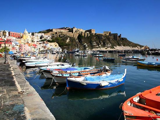 Procida_porticciolo